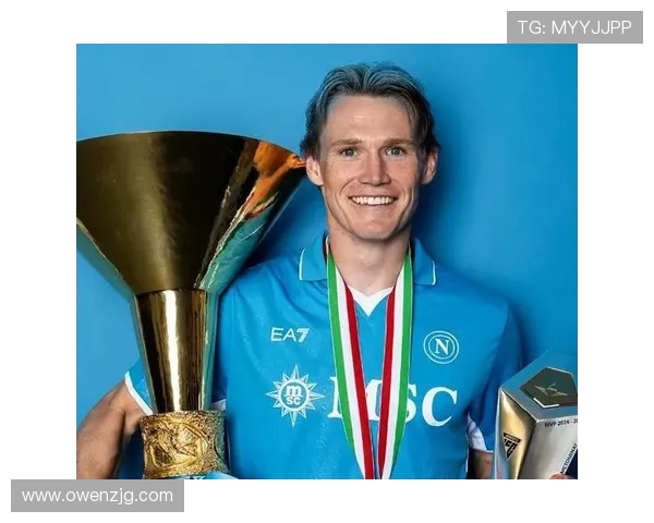 麦克托米奈否认回归曼联再获殊荣